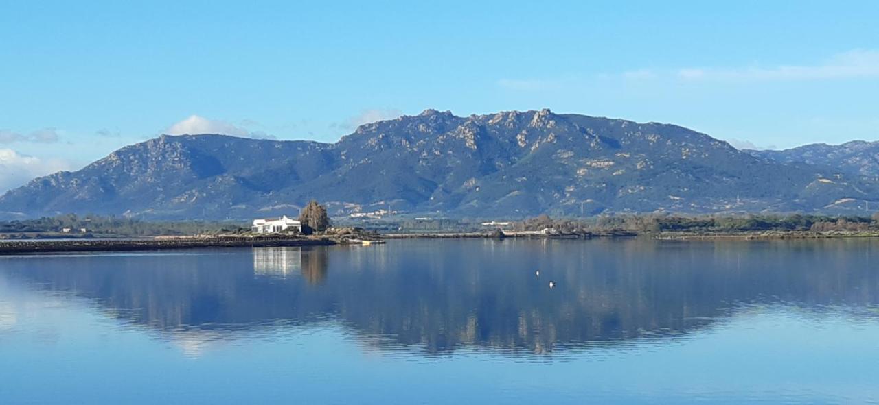 Sweethouse Pula Villa Porto Columbu - Perd'E Sali Buitenkant foto