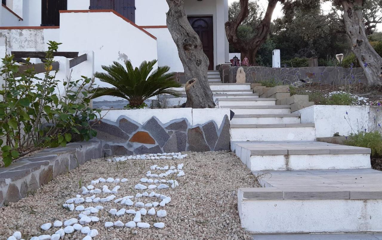 Sweethouse Pula Villa Porto Columbu - Perd'E Sali Buitenkant foto